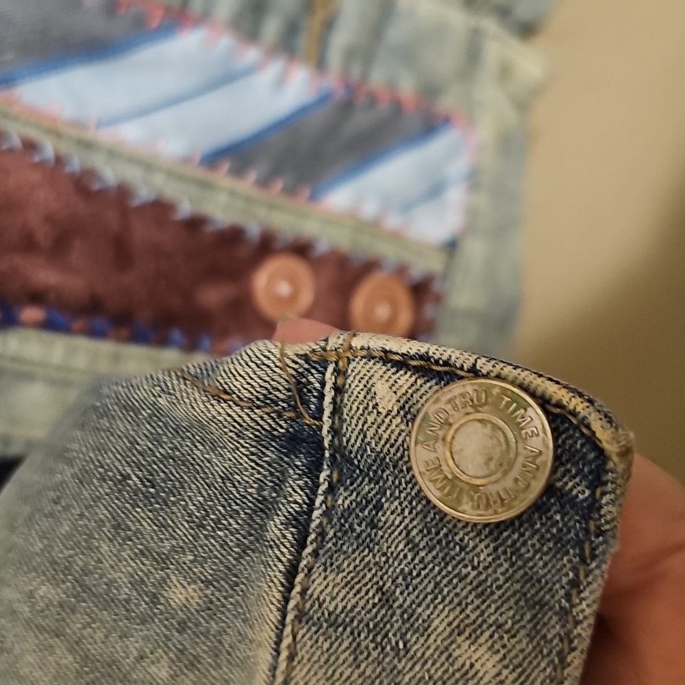 UPCYCLED DENIM JACKET - Picture 6 of 13